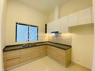 Borey Peng Huoth: The Star Platinum Eco Sunrise