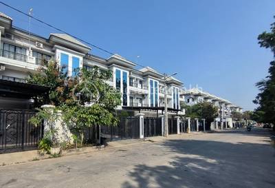   , Veal Sbov, Chbar Ampov, Phnom Penh