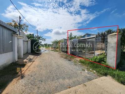 Baek Chan, Angk Snuol, Kandal
