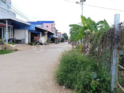 អរិយក្សត្រ, ល្វាឯម, កណ្ដាល