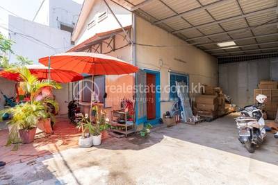 ទំនប់ទឹក, ចំការមន, ភ្នំពេញ