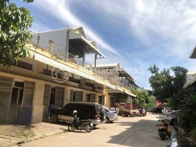 Trapeang Krasang, Por Sen Chey, Phnom Penh