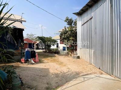 Trapeang Krasang, Por Sen Chey, Phnom Penh