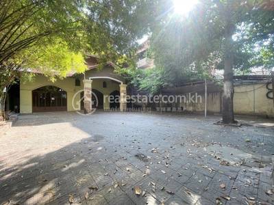 Boeung Trabek, Chamkarmon, พนมเปญ