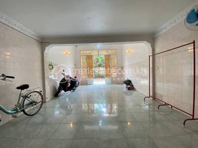 ទឹកល្អក់៣, ទួលគោក, ភ្នំពេញ