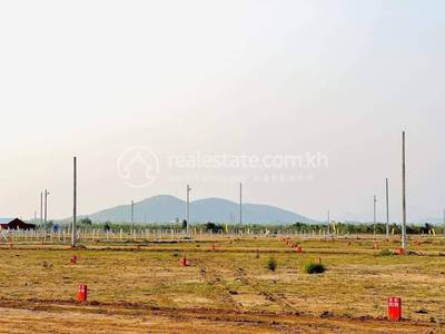    , Tumpoar Meas县, Samraong Tong市, 磅士卑省