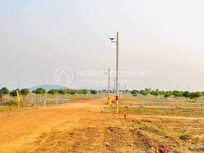    , Tumpoar Meas县, Samraong Tong市, 磅士卑省