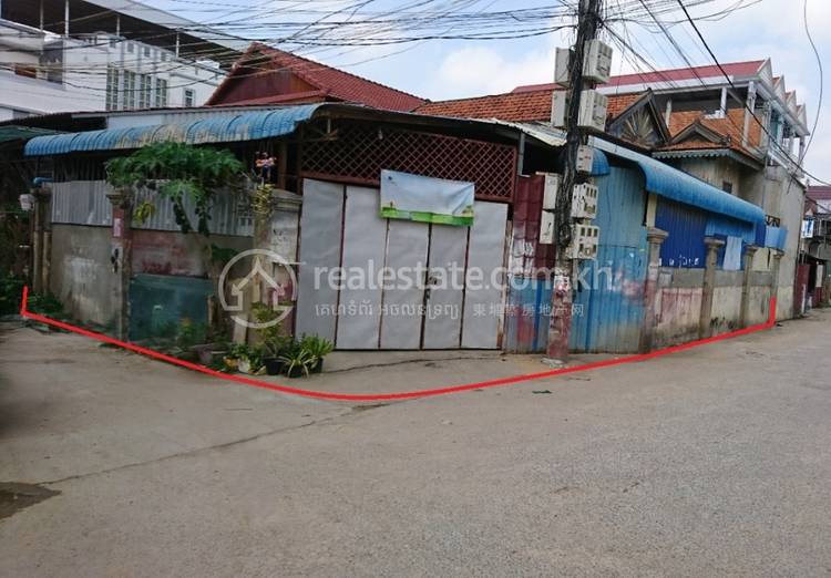 Phnom Penh Thmey, Сен Сок, Пномпень