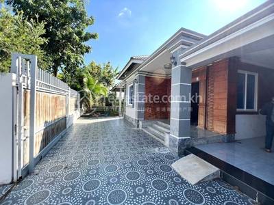 Chomkar Somraong, Battambang, Battambang