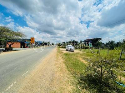 សង្កែសាទប, ឱរ៉ាល់, កំពង់ស្ពឺ
