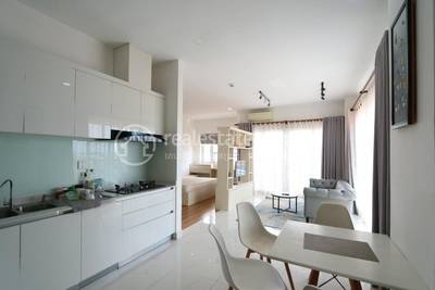 PS Crystal Condominium
