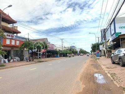 ដំរីជាន់ខ្លា, ស្ទឹងសែន, កំពង់ធំ