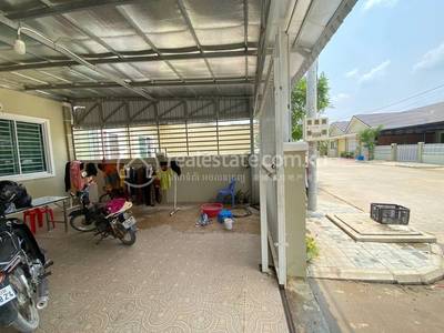 Chomkar Somraong, Battambang, Battambang