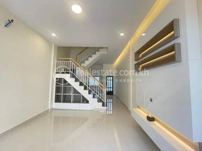 Borey Peng Huoth: The Star Platinum Eco Sunrise