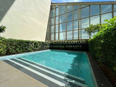 The Peak Residences