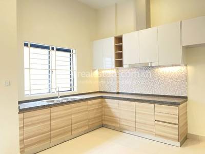 Borey Peng Huoth: The Star Platinum Eco Sunrise