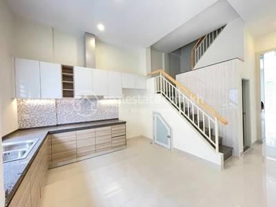 Borey Peng Huoth: The Star Platinum Eco Sunrise