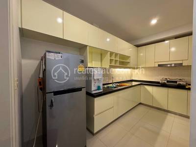 Borey Peng Huoth : The Star Platinum Mercurean II