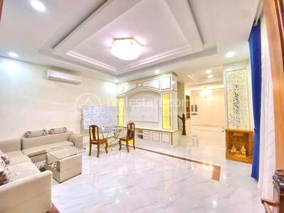 បុរីហាយតិចលុច្សសារី​