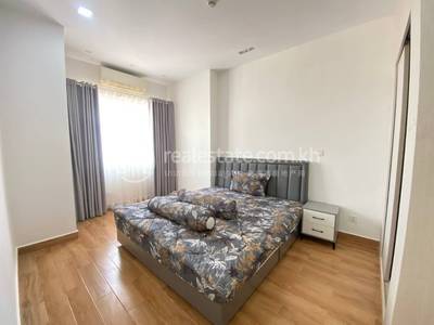 PS Crystal Condominium