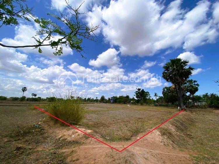 Tumnob Thum, Ponhea Lueu, Kandal