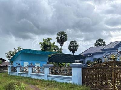 Lbaeuk, Chhuk, Kampot