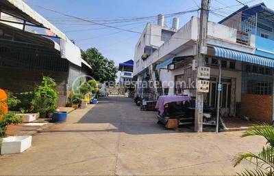 Chaom Chau 3, Por Sen Chey, พนมเปญ