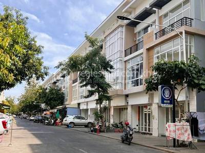 Nirouth, Chbar Ampov, Phnom Penh