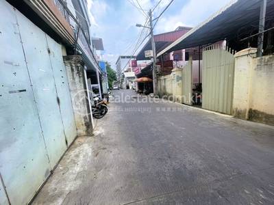 Preaek Pra, Chbar Ampov, พนมเปญ