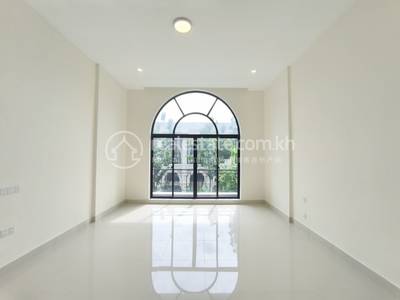 IMG_20230608_Mockup (10).jpg