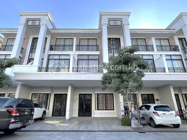 Borey Peng Huoth: The Star Platinum Eco Romance