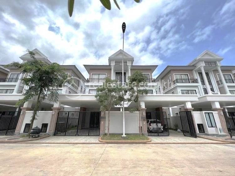 Borey Peng Huoth: The Star Platinum Euro Ville