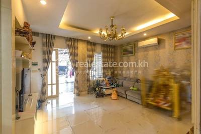 Borey Peng Huoth : The Star Platinum Mercurean II