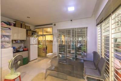 Borey Peng Huoth : The Star Platinum Mercurean II