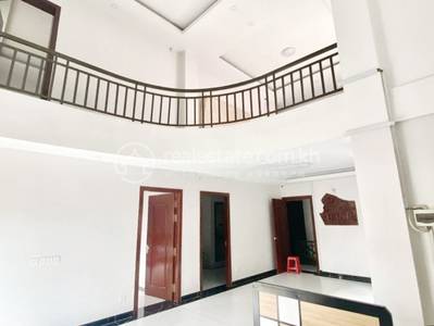  , ទំនប់ទឹក, ចំការមន, ភ្នំពេញ