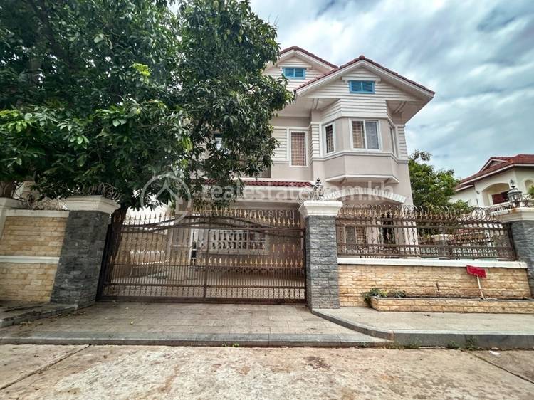 Tonle Bassac, Chamkarmon, Phnom Penh