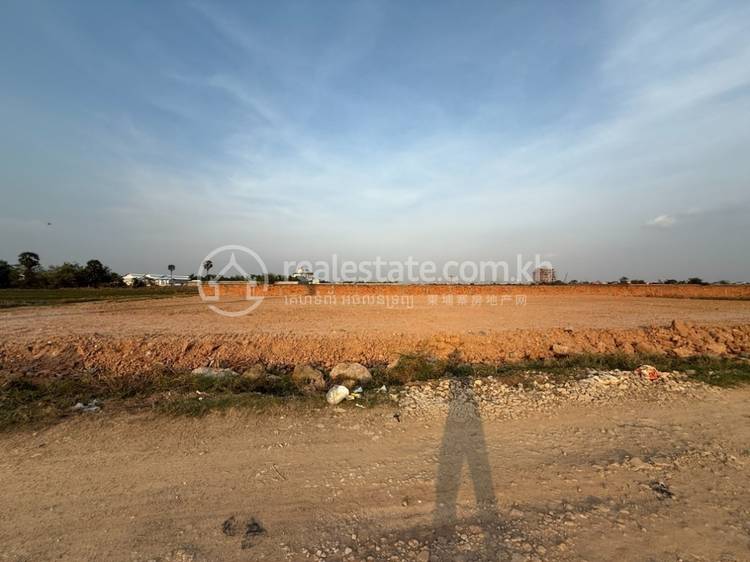  , Kouk Roka, Prek Pnov, Phnom Penh