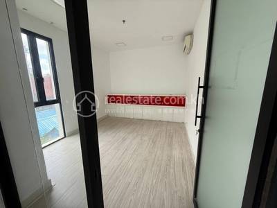 Aura Condominium