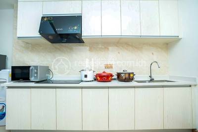 បឹងព្រលិត, ៧ មករា, ភ្នំពេញ