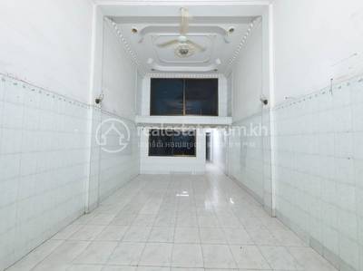  , ទំនប់ទឹក, ចំការមន, ភ្នំពេញ