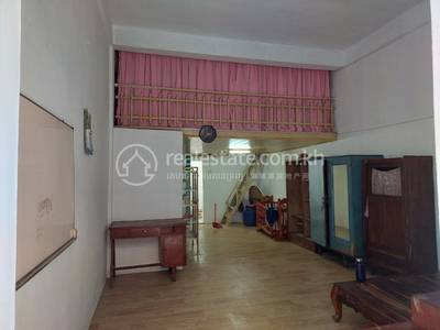 Ou Ruessei 3, 7 Makara, Phnom Penh