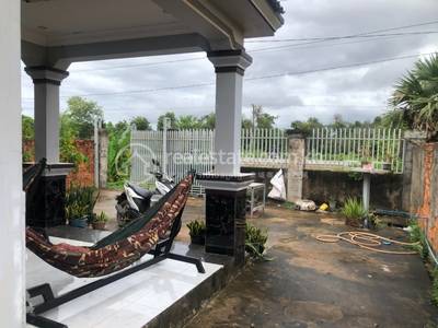 ថ្មី, ទឹកឈូ, កំពត