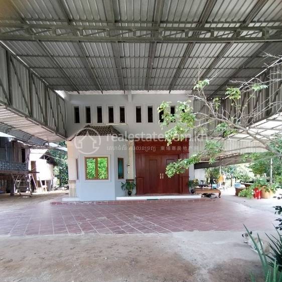 ទួលព្រេច, អង្គស្នួល, កណ្ដាល