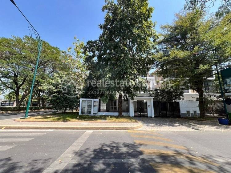 residential Villa for rent in Nirouth ID 248285 1