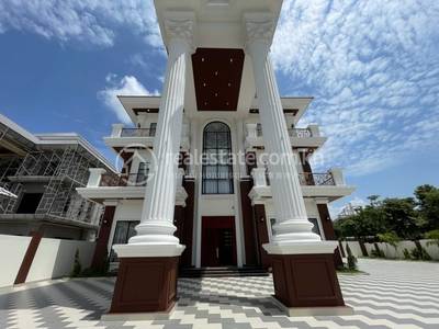 បុរី ហាយ ធិច ឌឹព្រីមៀម