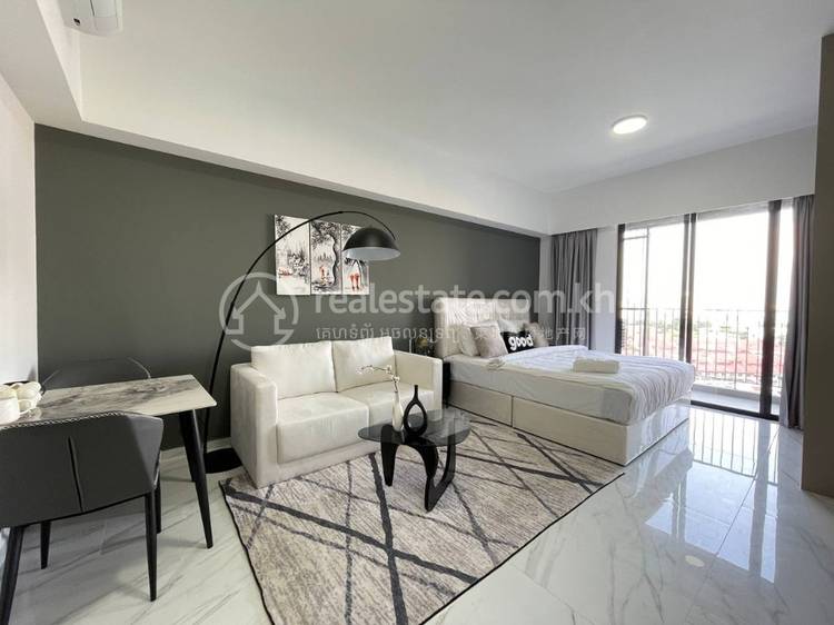 Royal Platinum Condominium