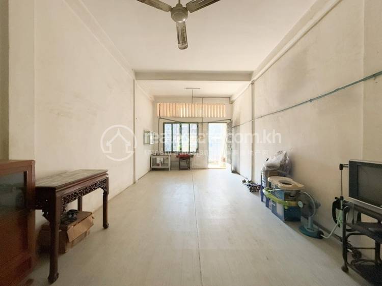 Phsar Thmei II, Daun Penh, Phnom Penh
