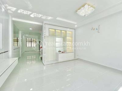 Edited REAKH-7130 IMG_20250430_093657 (5).jpg