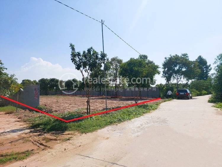 Svay Prateal县, S'ang市, 干拉省