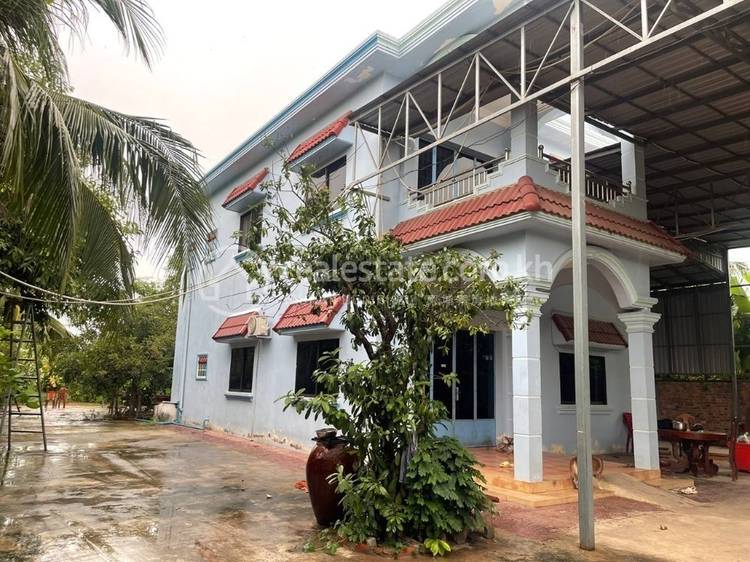 Dei Edth县, Kien Svay市, 干拉省